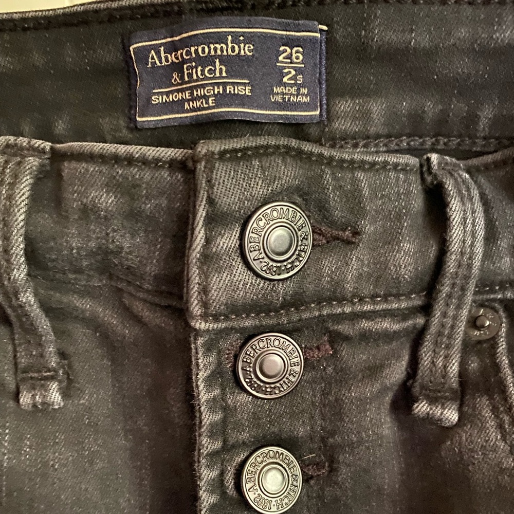 Abercrombie & Fitch Simone High-Rise ankle 26